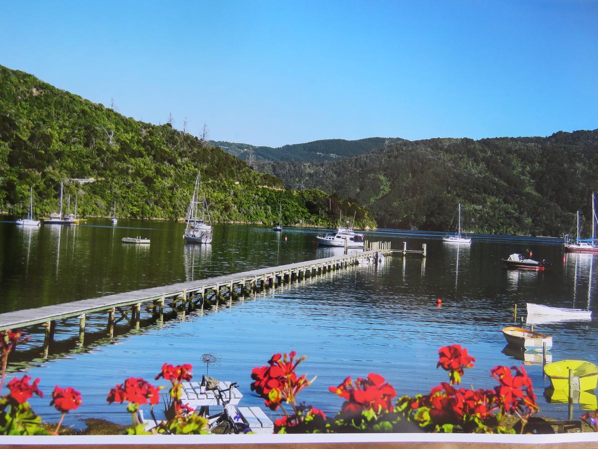 Waterfront Bed And Breakfast Picton Exterior foto